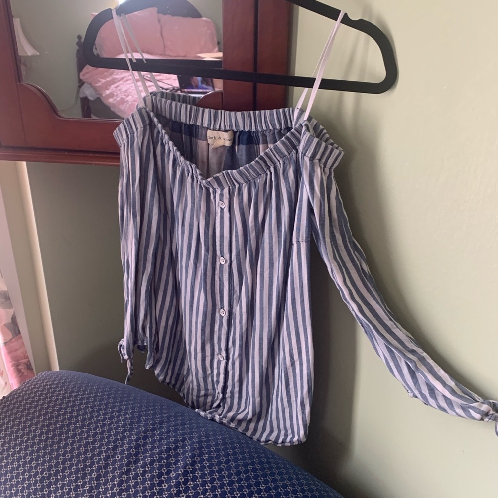 Off the shoulder striped top!